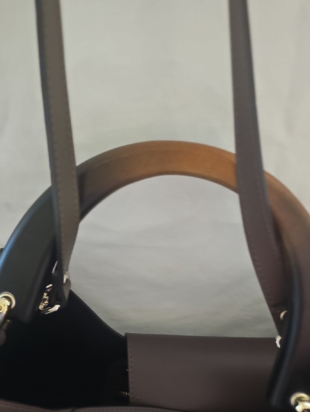Structured Dark Brown Leather Shoulder Bag with Gold Ring Detail - Picture 5 of 6